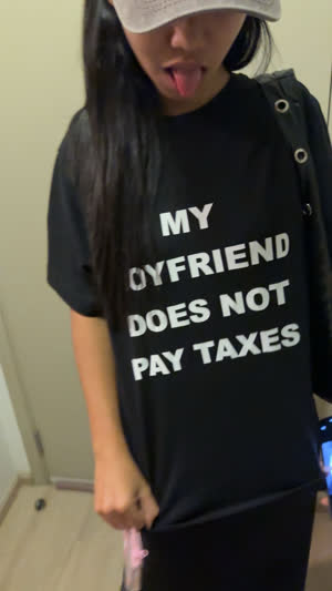 Duvachon MY BOYFRIEND DOES NOT PAY TAXES tee, black, worn